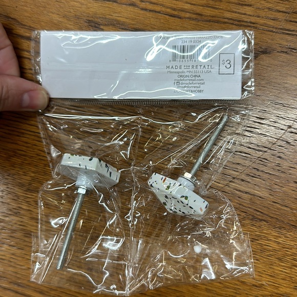 NWT, 5 quantity drawer pulls, colorful speckle, paintable. - Picture 4 of 6